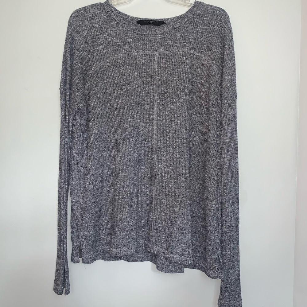 Knot Sisters Heather Gray Long Sleeve Sweater Top